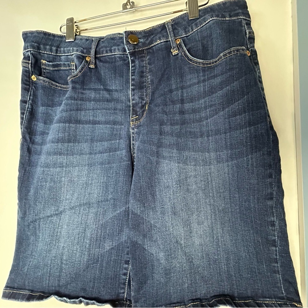 Seven7 Blue Jean Denim Bermuda Shorts Women's 16 - Picture 2 of 10